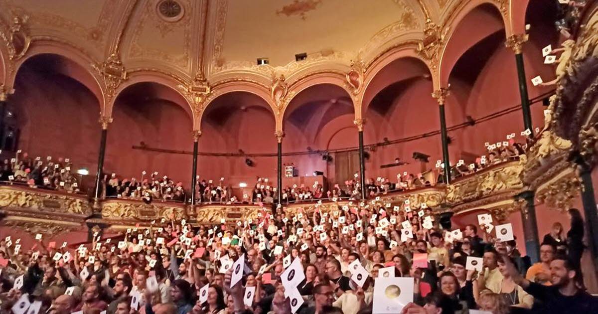 du théâtre d’impro en mode patinoire pour une clôture spectaculaire