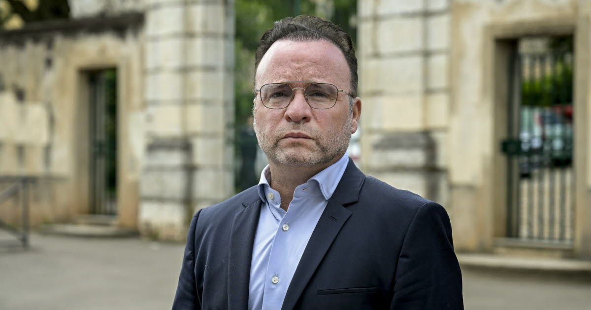 il avait offert un cactus pour le dénoncer