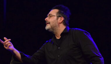 Strasbourg. Au Münsterhof, Christophe Feltz propose un spectacle poético-musical dédié aux « Fleurs du mal »