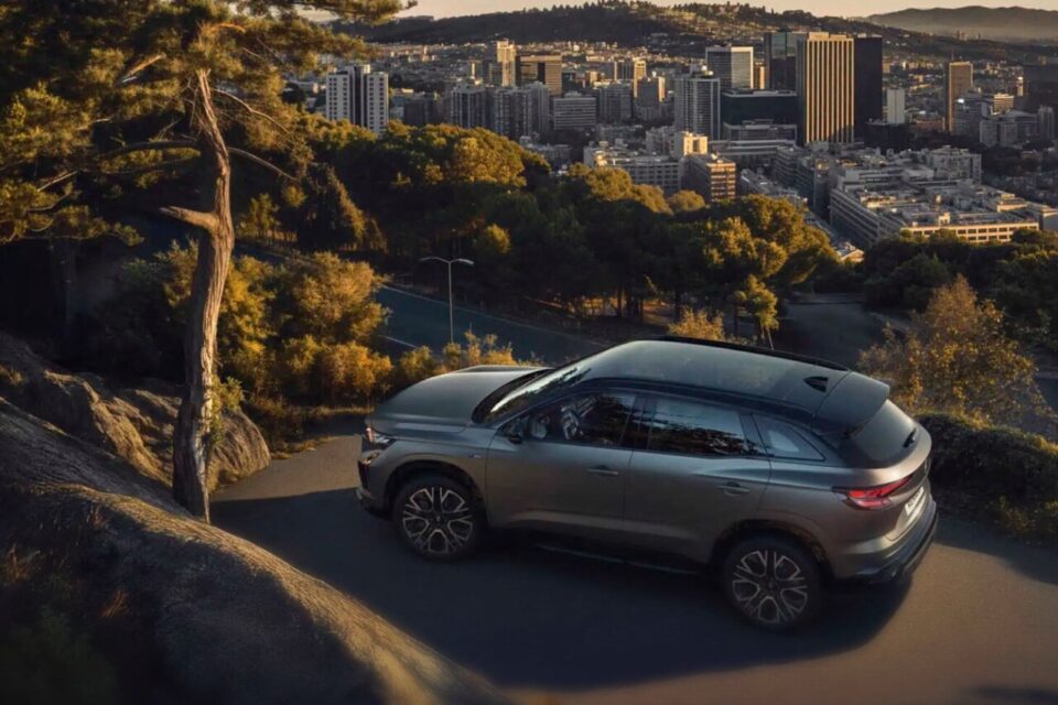 Le SUV a gagné en élégance et en fluidité... Mais son évolution est tout aussi sensible et remarquable dans l’habitacle
