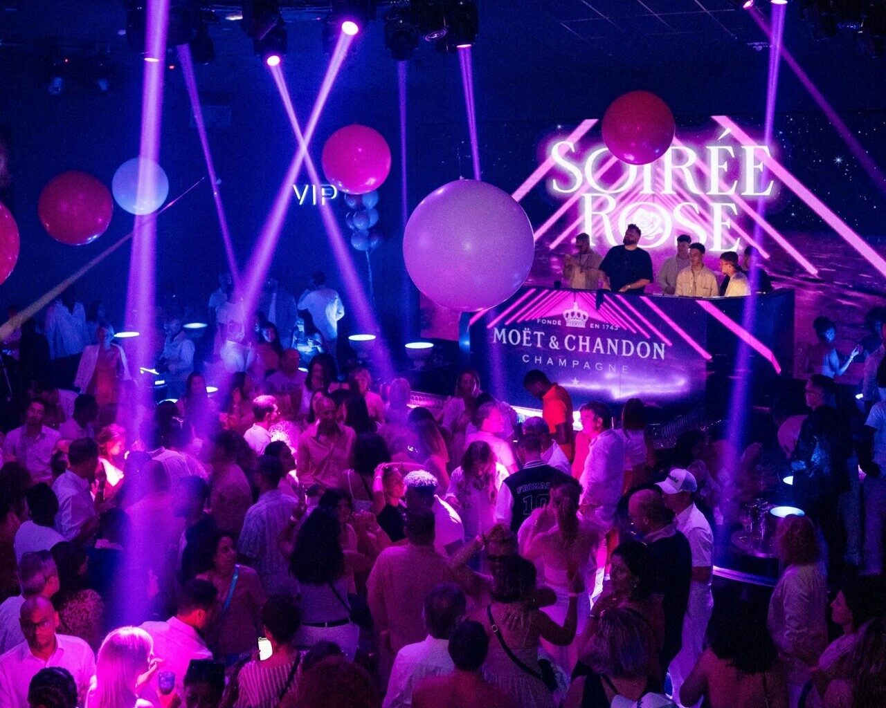 Tout en rose, ce célèbre club de Toulouse organise "la plus grande soirée champagne 2025"