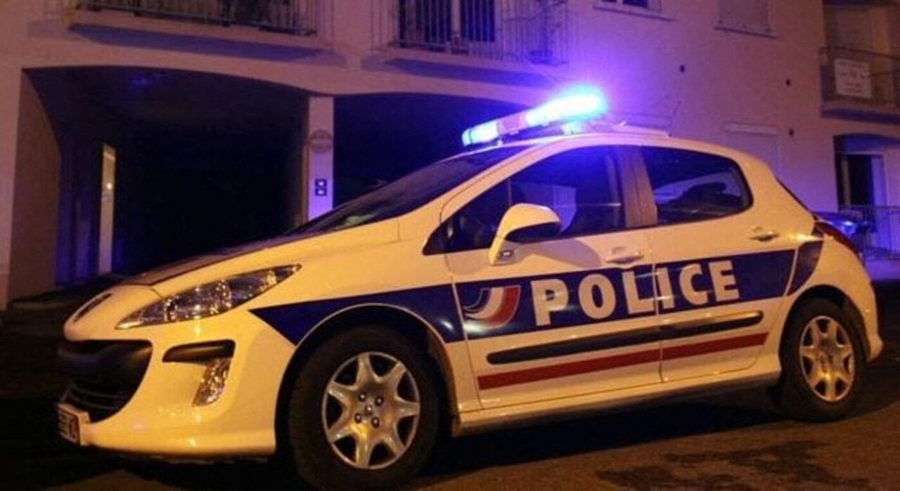 la police tombe sur un multirécidiviste au détour d’un feu rouge