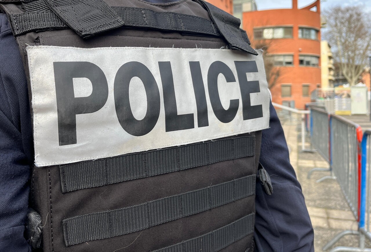 portée disparue, une femme retrouvée égorgée dans un appartement