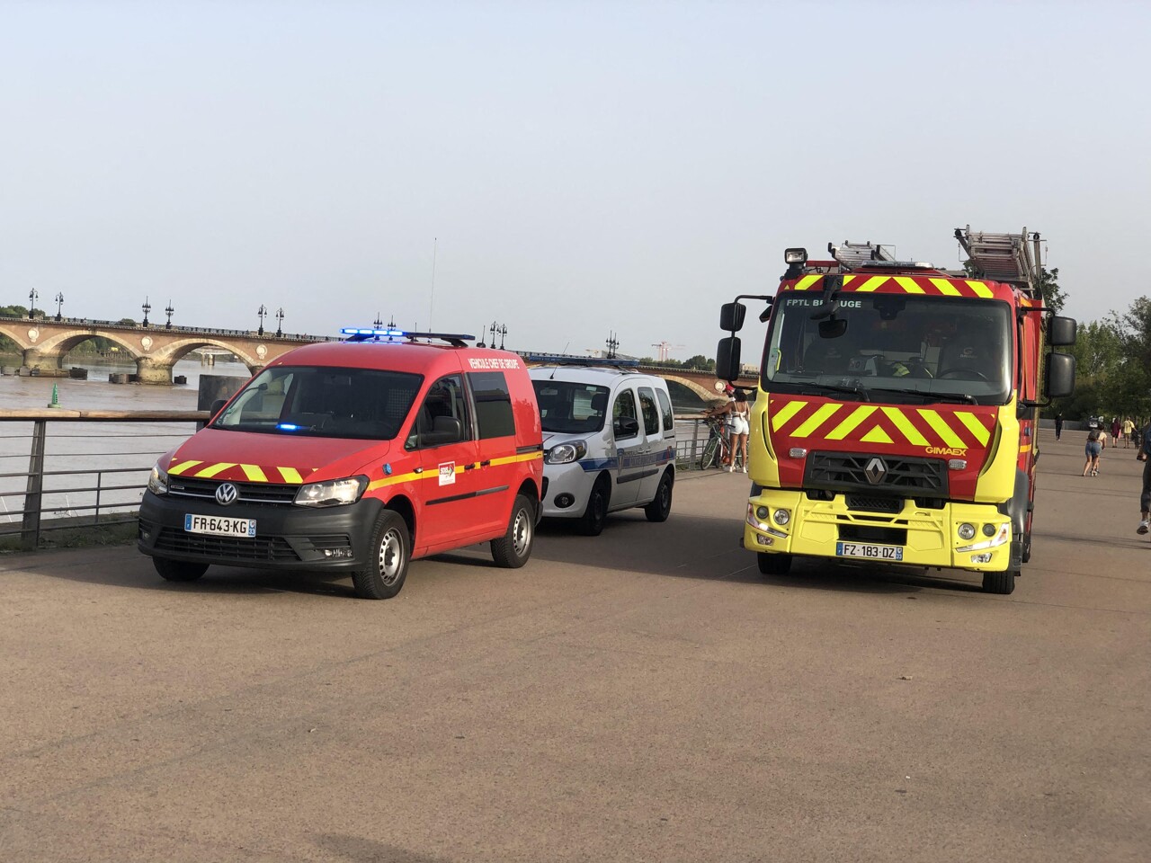 Un homme porté disparu après avoir foncé dans la Garonne pour fuir la police à Bordeaux
