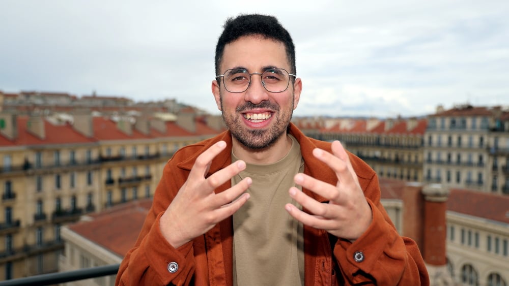 Avec son comique de réflexion, le Varois Ameziane veut séduire Marseille
