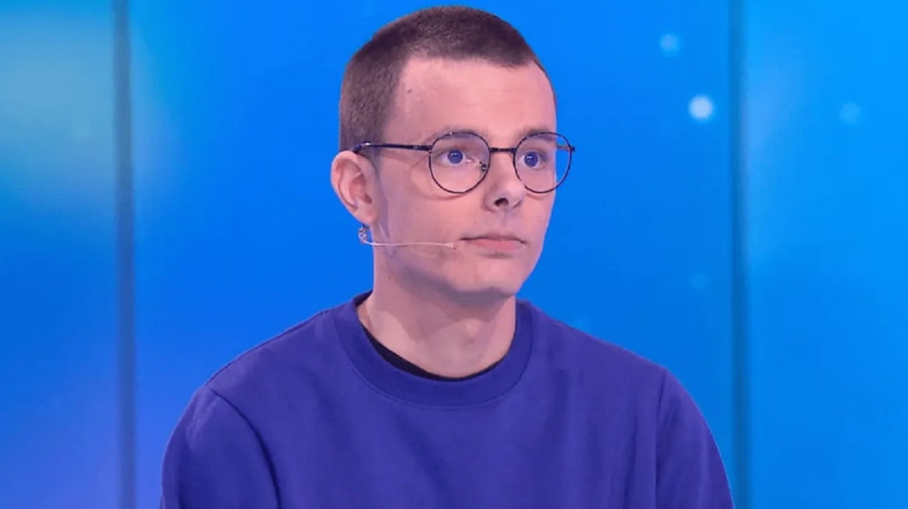 l'ancien tenant du titre balance cash, "Il mérite un..."