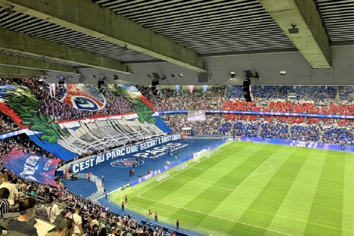 vous avez prévu de supporter le PSG en famille à Munich, contactez-nous