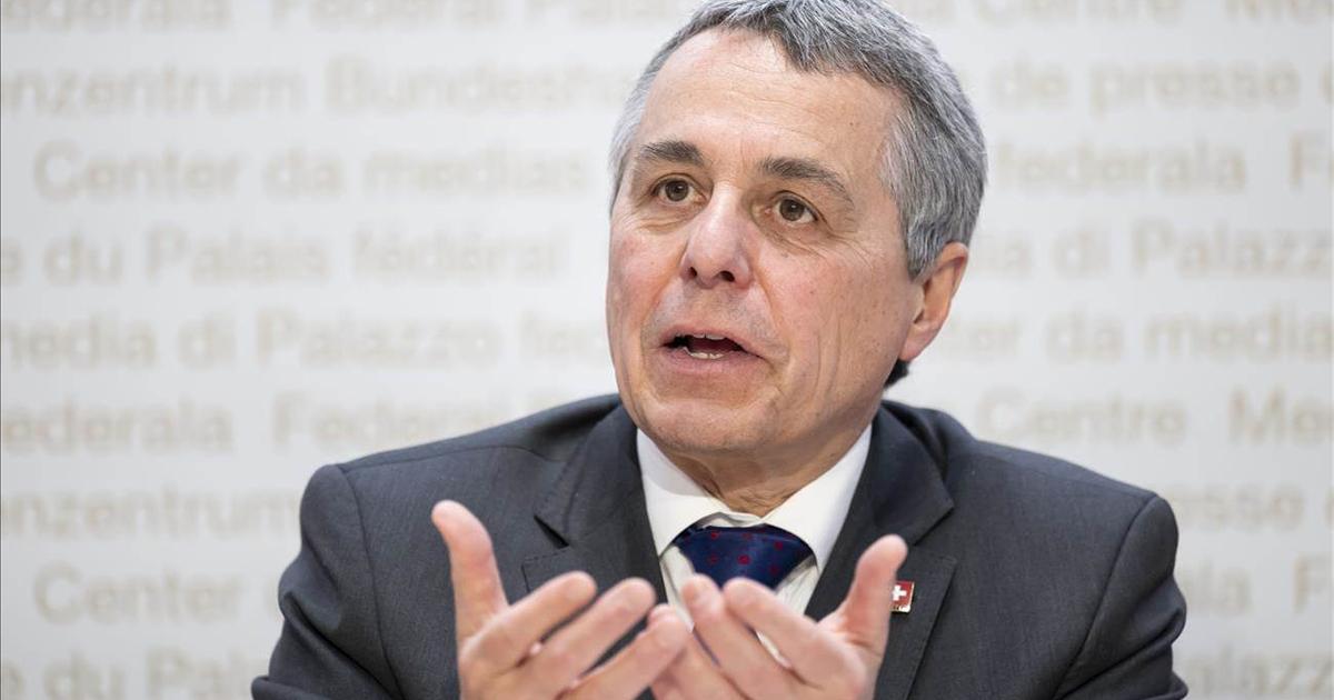 Accords Suisse-UE: la gestion du Conseil fédéral critiquée  - rts.ch