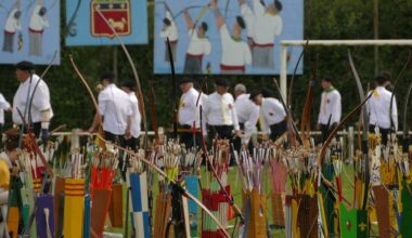 Près de Toulouse. Armée d'arc, qui sera le premier à décrocher le perroquet de son perchoir géant ?