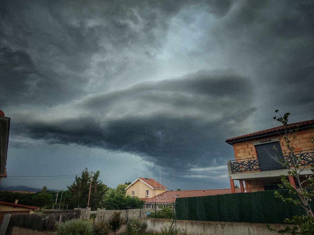 Météo. Après les violents orages, l'alerte activée dans la Loire : à quoi s'attendre