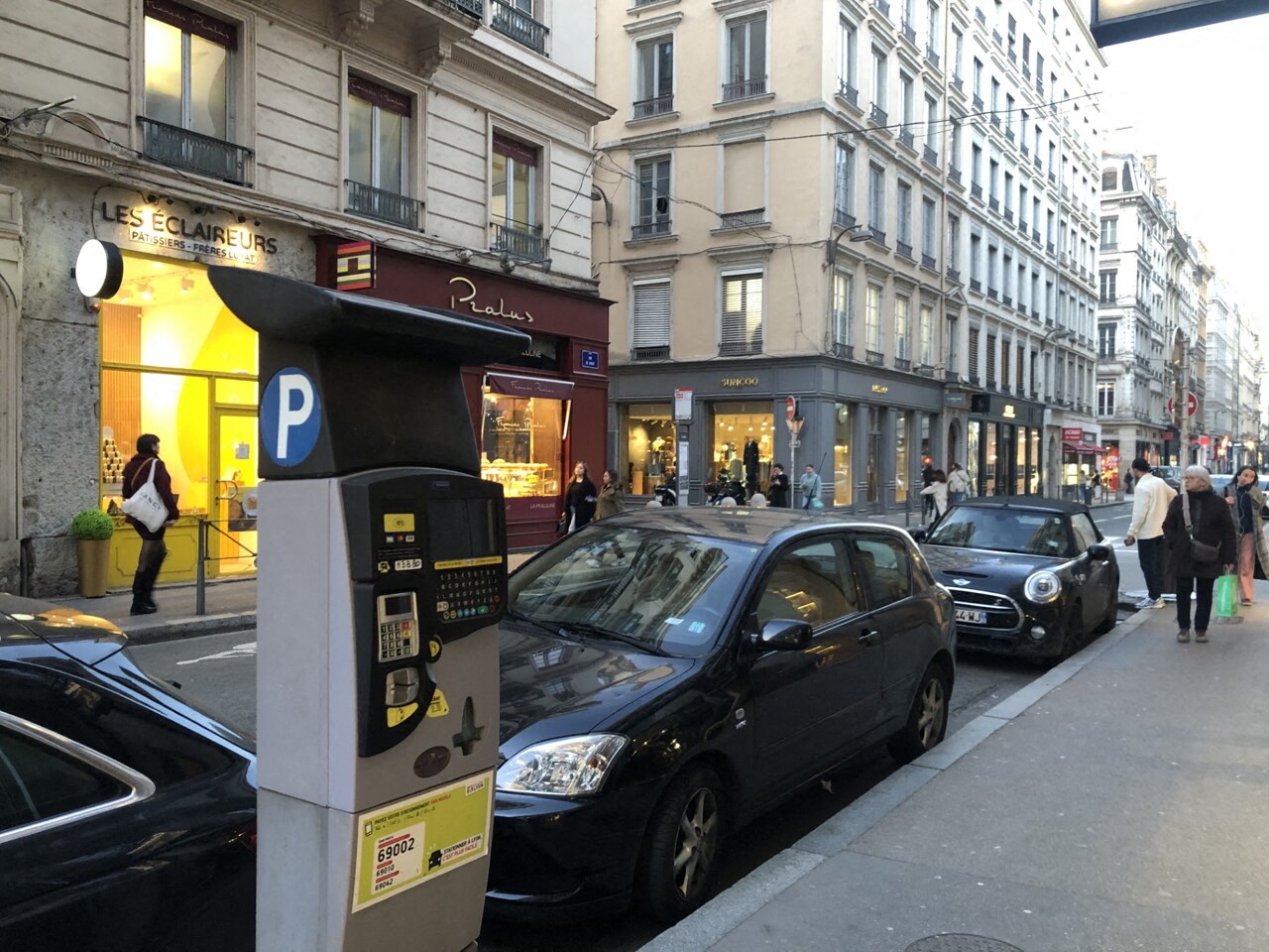 Lyon. Grégory Doucet tranche et met fin à ce privilège des automobilistes, voici pourquoi