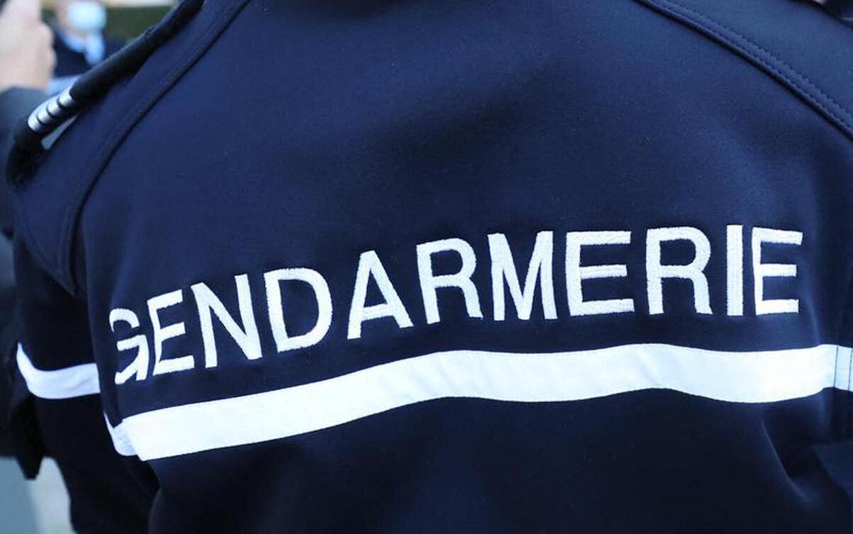découvert pendu, un gendarme décroché par des collègues, il est dans un état grave