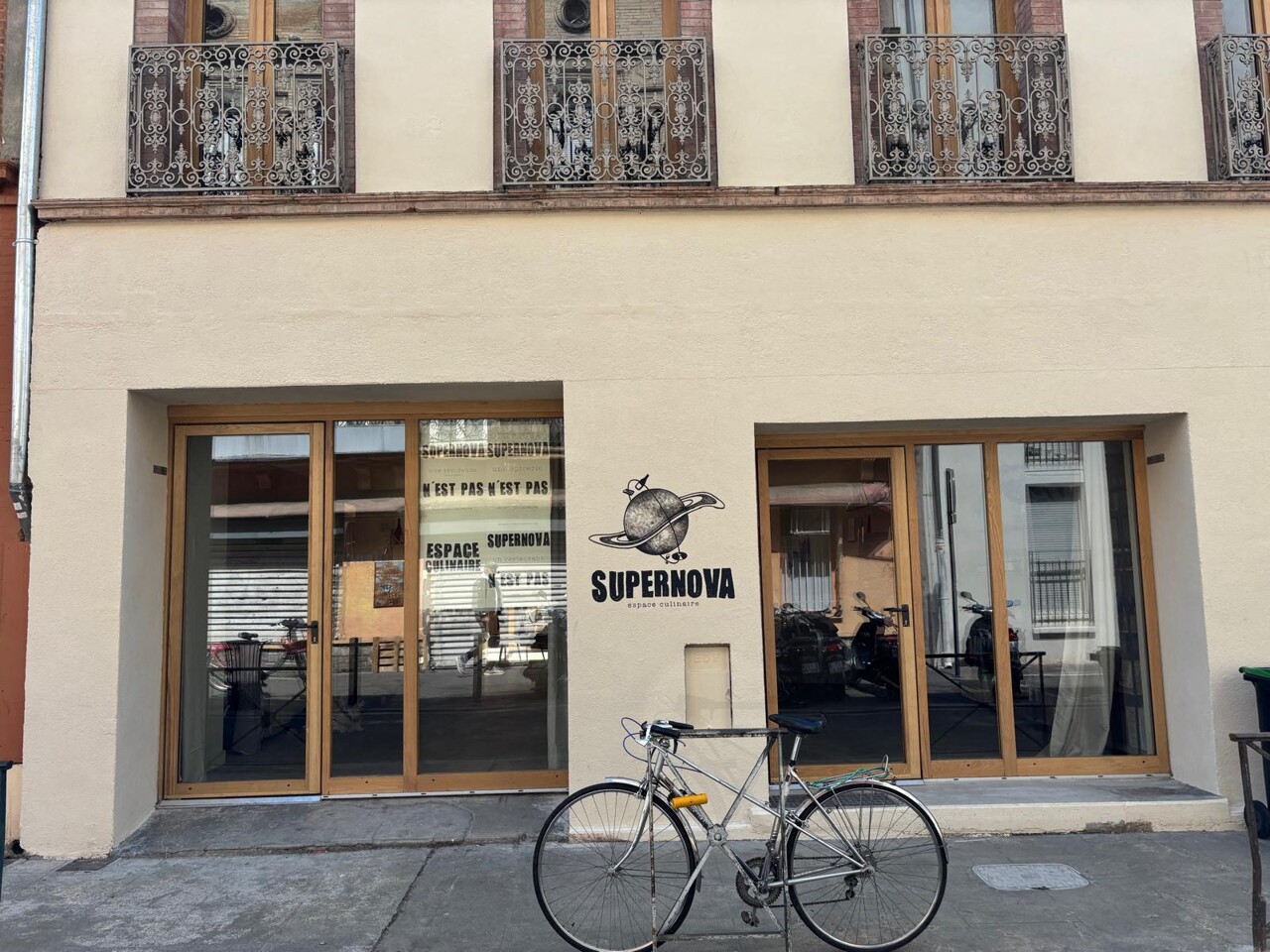 C'est quoi Supernova, ce nouveau lieu atypique dédié à la food à Toulouse ?