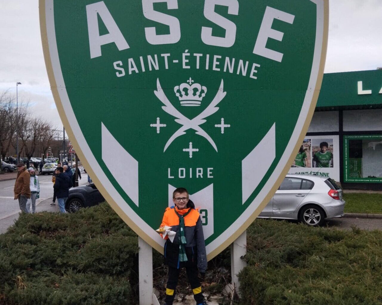 la mère de ce petit supporter vit une mésaventure au match, avant un "miracle" inattendu