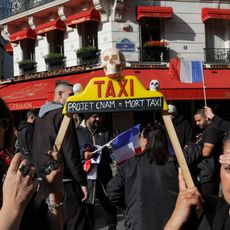 Taxis en colère à Paris.