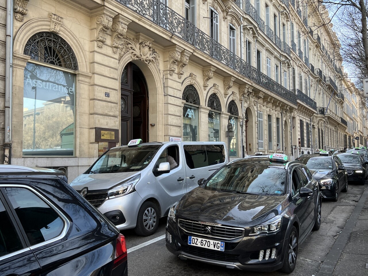 opérations escargots autour de Marseille, le point sur les blocages