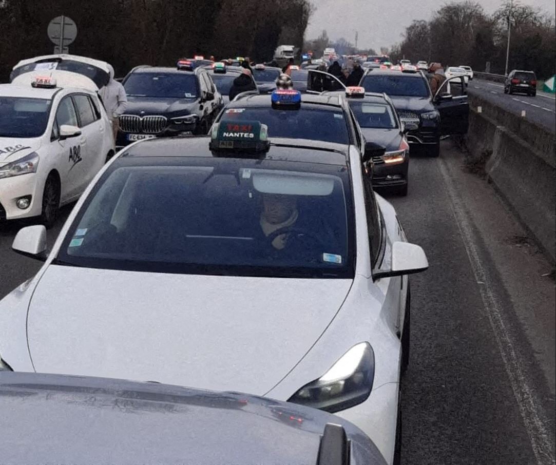 deux opérations escargot sont en cours, attention aux ralentissements