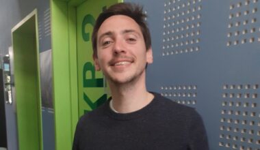 Interview. L'humoriste Thomas Marty s’apprête à taper la bise au Zénith de Rouen