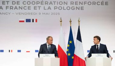 Emmanuel Macron décidé à élargir la dissuasion nucléaire française