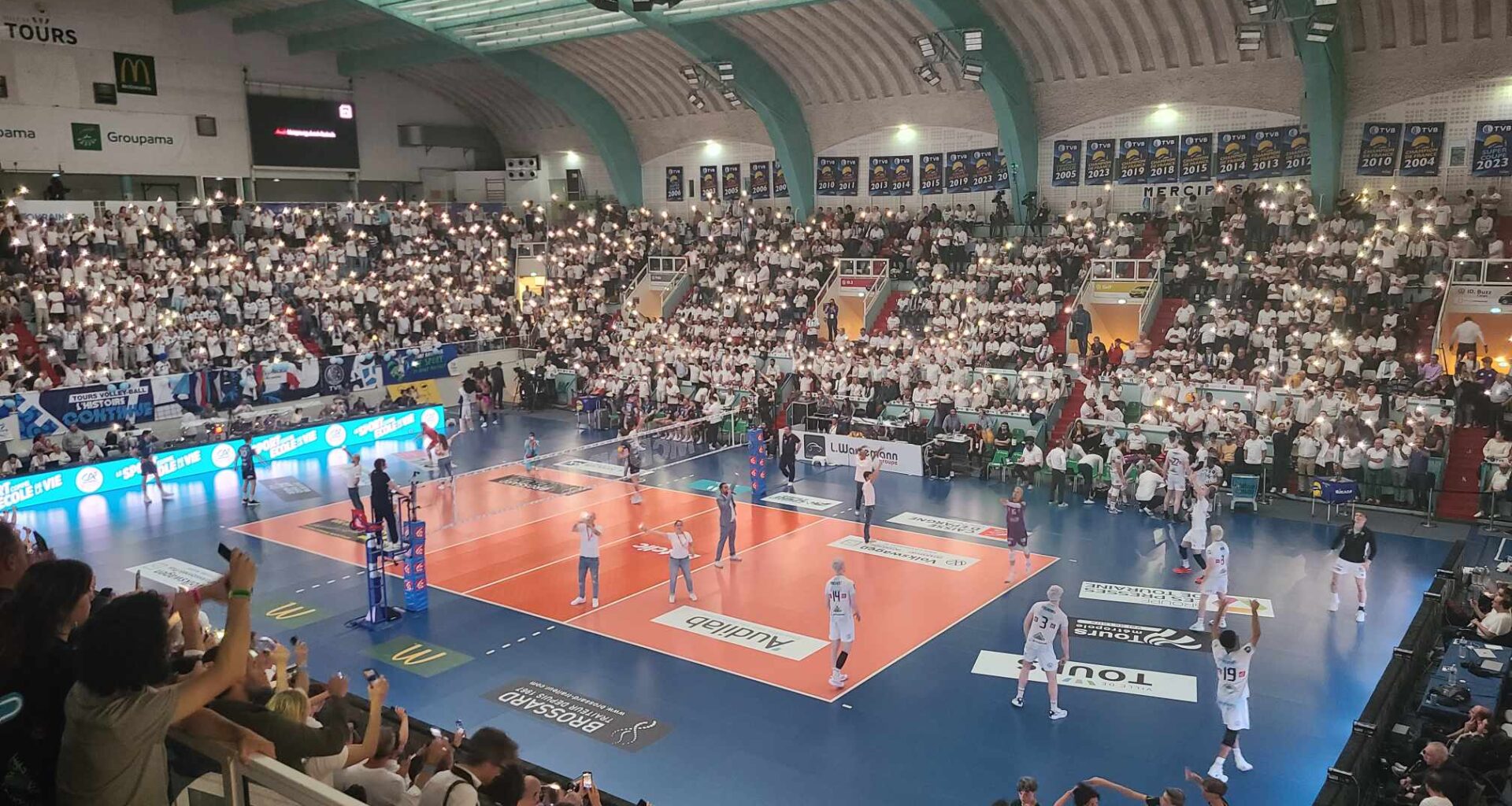 Info Tours | La finale du TVB c’est complet… mais on a une solution pour voir le match sur écran géant
