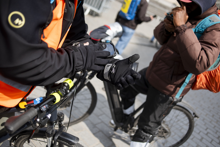 https://www.europesays.com/fr/wp-content/uploads/2025/05/victorri_25_03_25_reportage_livreur_lille-18.jpg