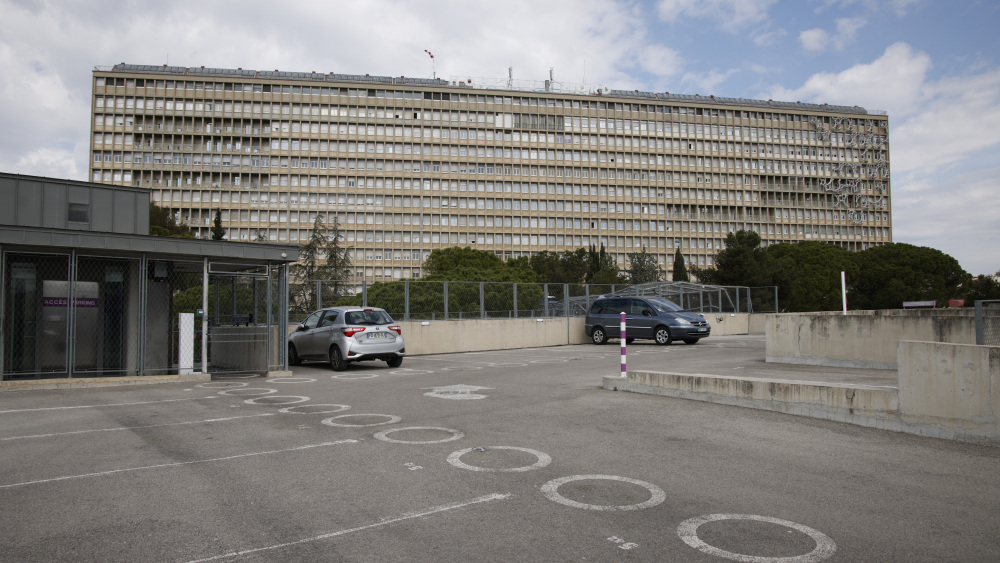 Un homme grièvement blessé après un coup de couteau dans le dos
