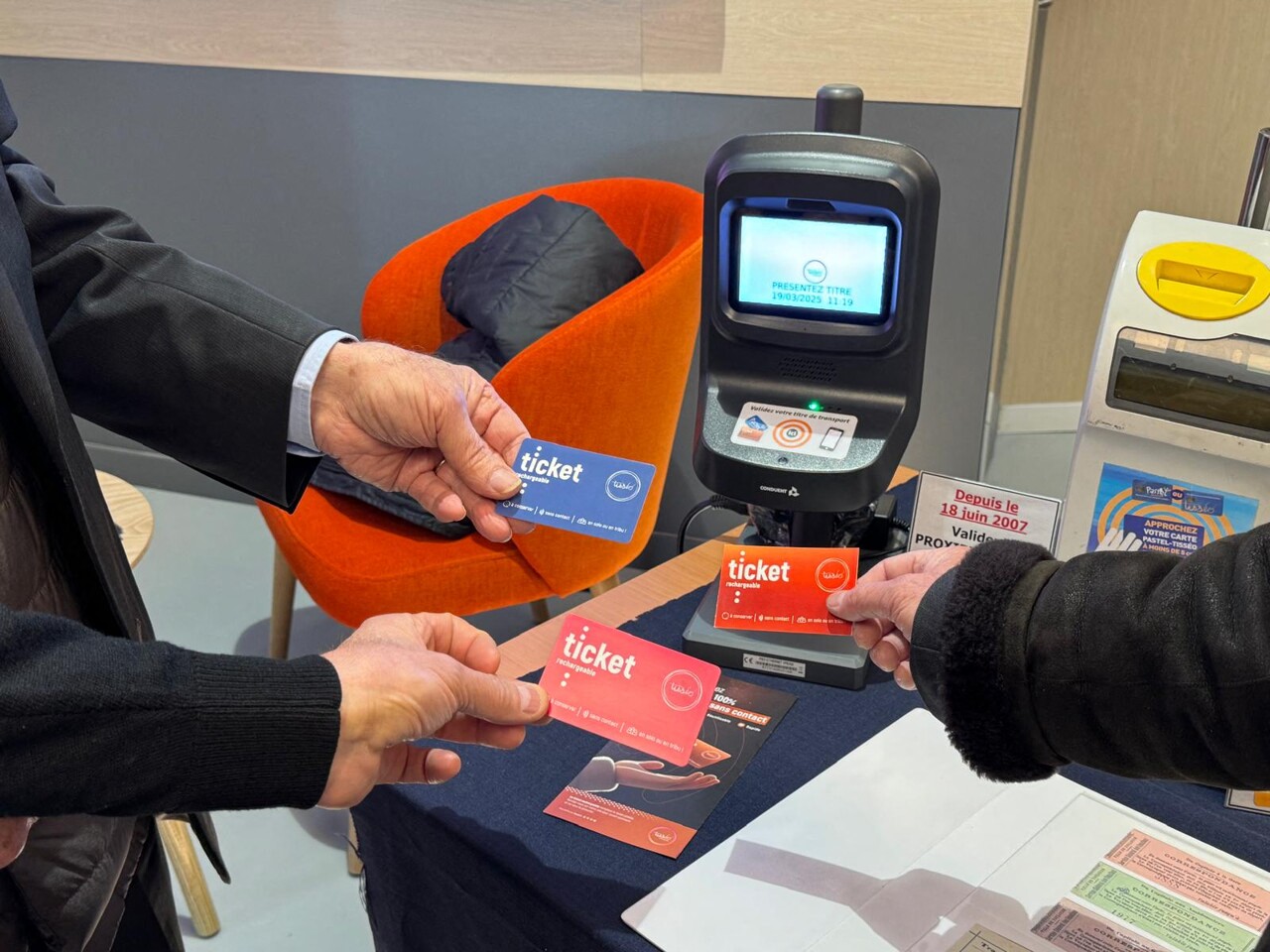 Toulouse. Les tickets jetables dans les transports en commun, c'est bientôt fini