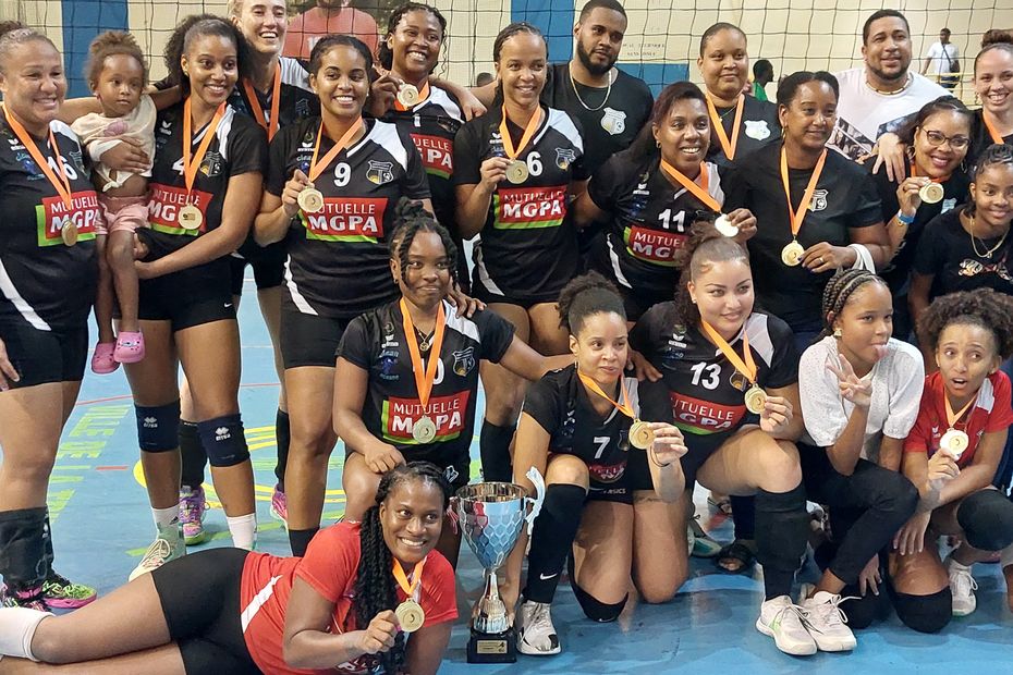 les filles de Good Luck et les hommes du RCA remportent la coupe Martinique