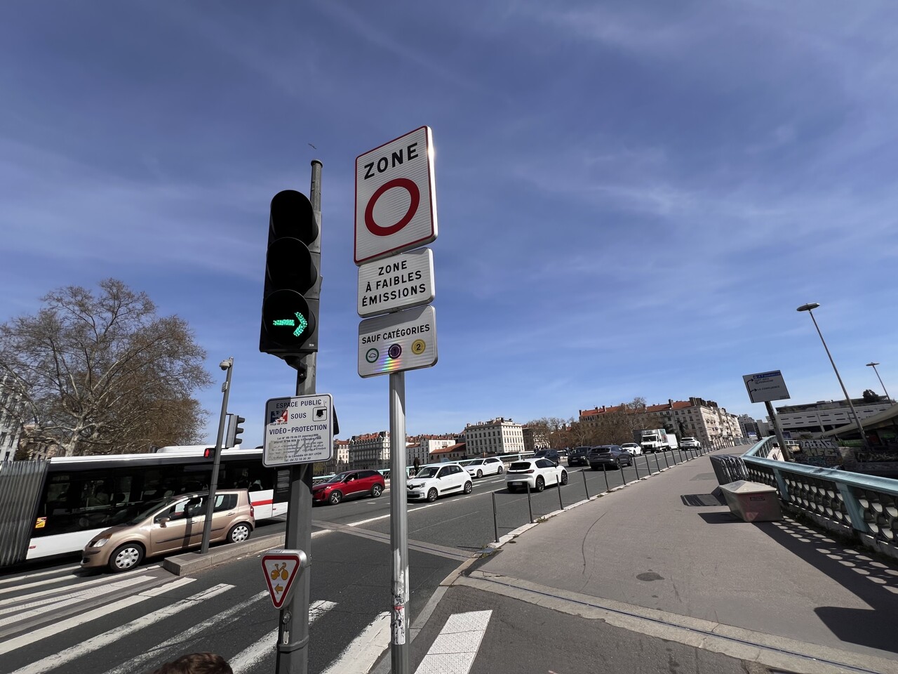 Lyon. Des opposants vent debout contre la ZFE font pression sur la Métropole pour l'alléger