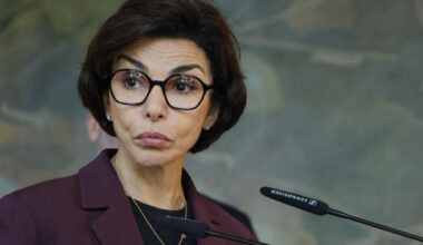 France: la ministre de la Culture Rachida Dati intimide les journalistes du service public