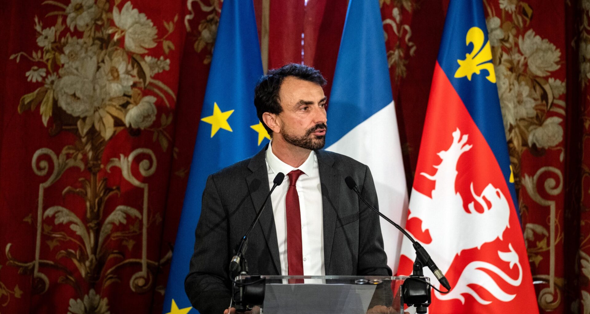 Pour le maire de Lyon, l'OL "est un ciment de la ville"
