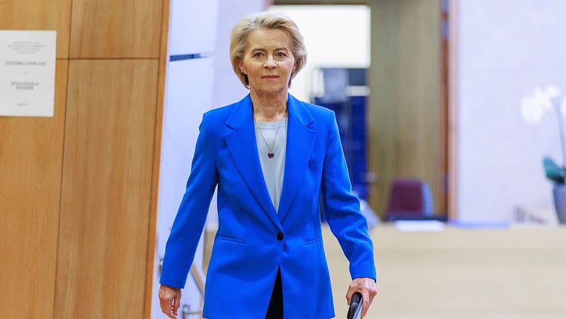 Ursula von der Leyen a entamé des discussions bilatérales avec Robert Fico pour résoudre ce désaccord.  