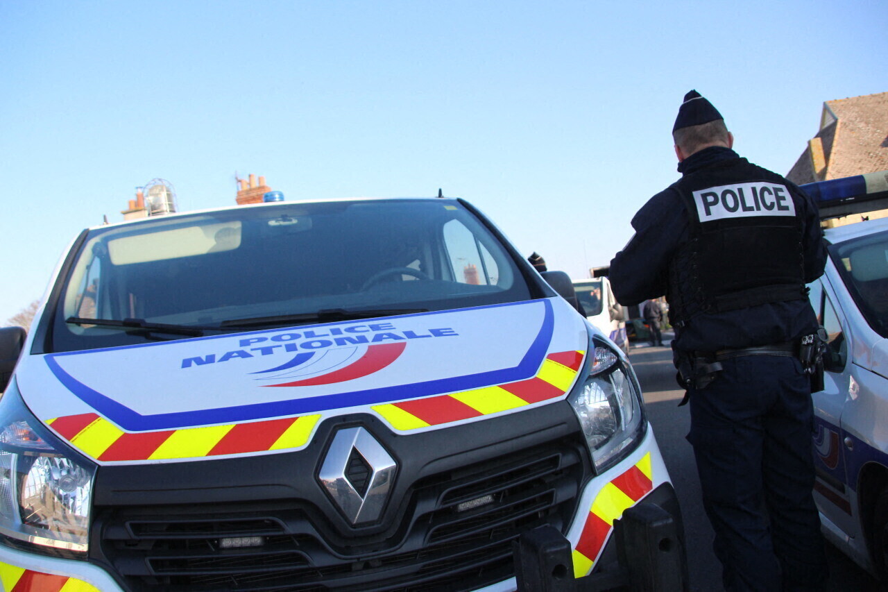 une jeune fille de 16 ans violée en pleine rue à un arrêt de bus TCL