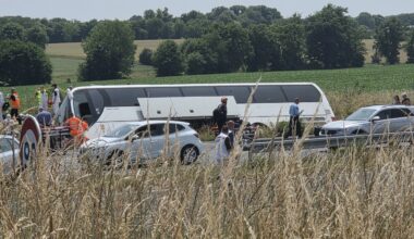 VIDEO. Morts, circonstances... Ce que l'on sait après le terrible accident de bus en Sarthe près du Mans