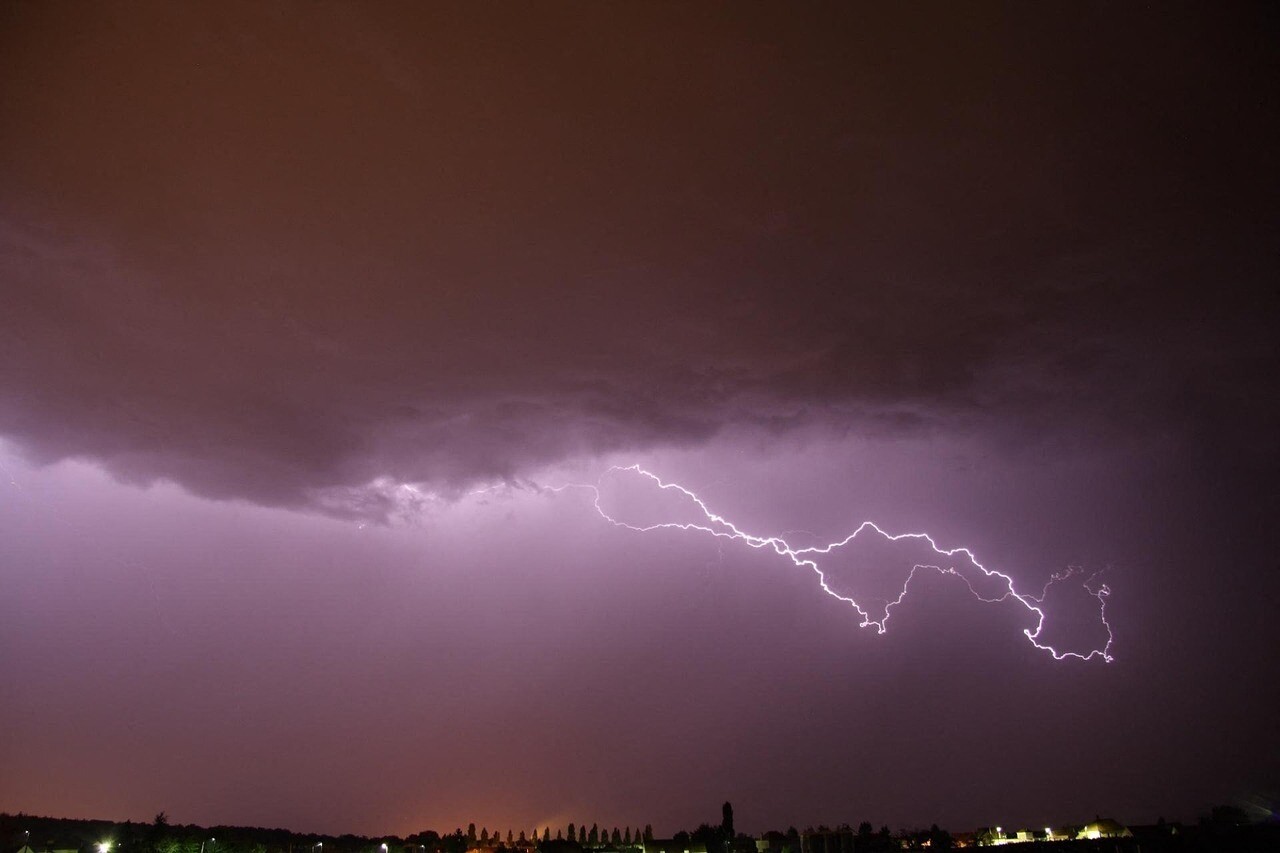 Alerte aux orages à Nice et dans les Alpes-Maritimes, voici les secteurs touchés