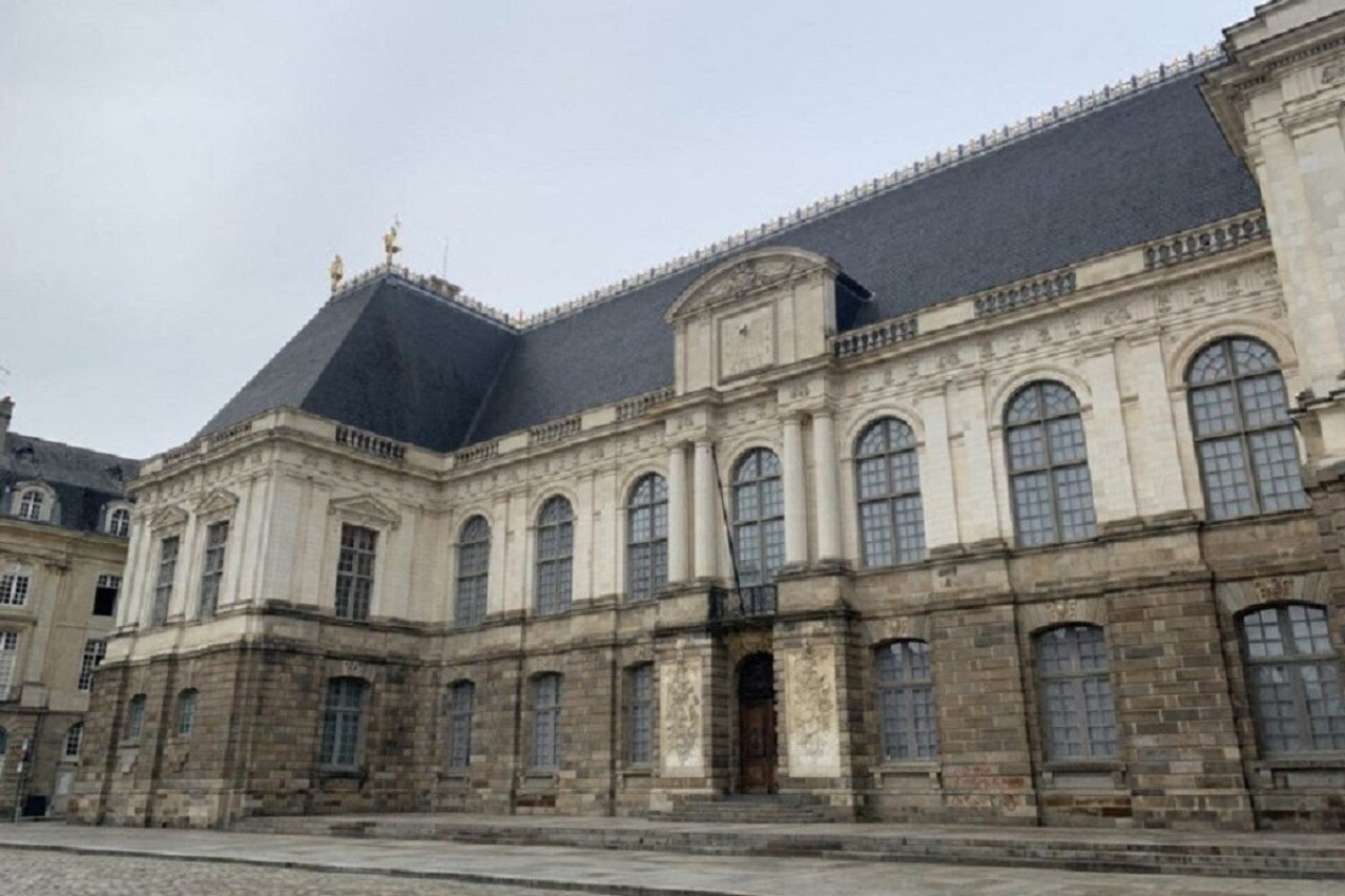 la perspective du procès en appel s'éloigne un peu plus