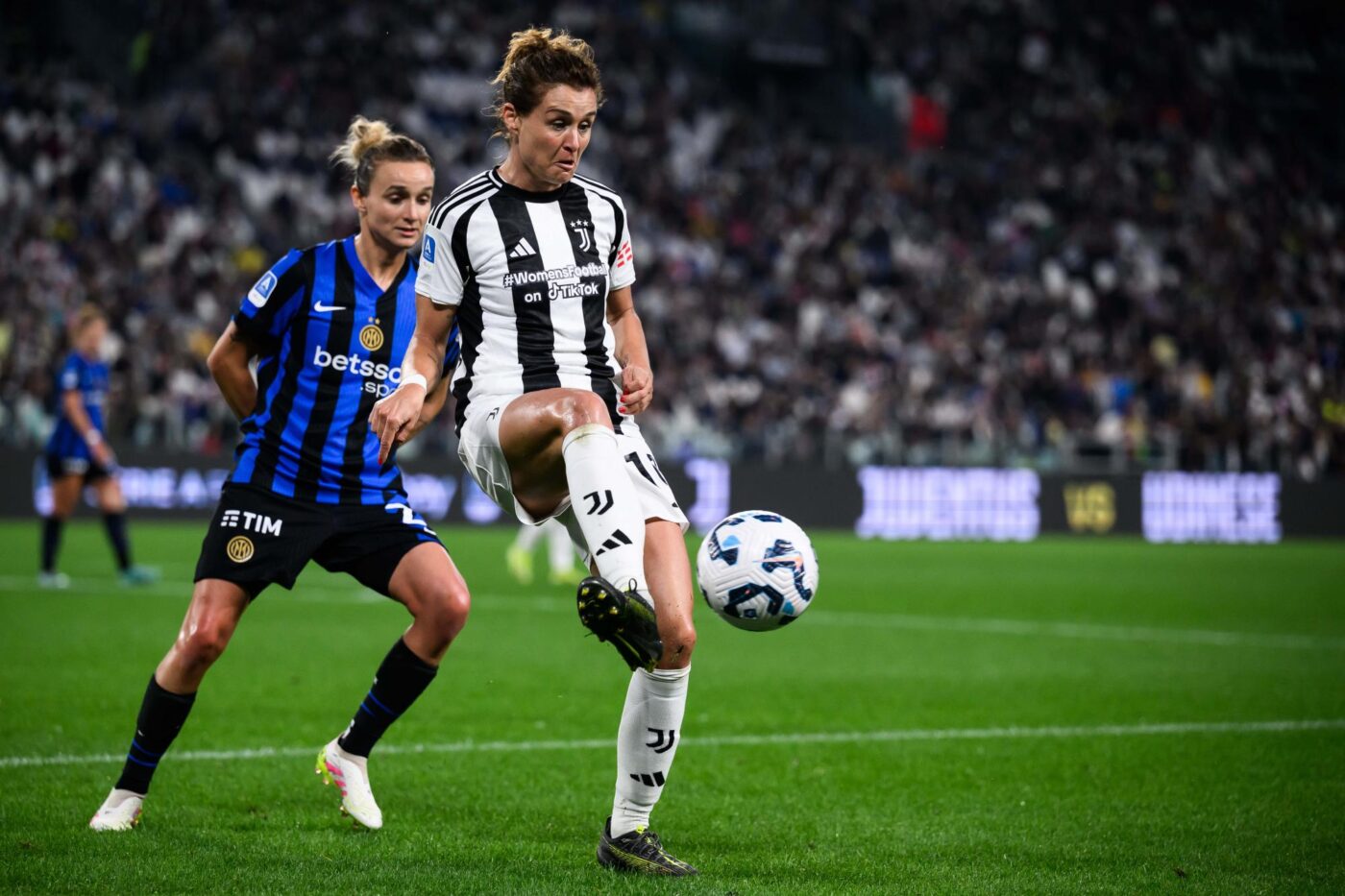 Lina Magull se confie sur sa dépression - International (F) - Allemagne