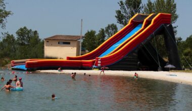 cette plage en bord de lac rouvre