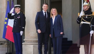 Giorgia Meloni reçoit Emmanuel Macron à Rome : l'Ukraine au cœur des discussions