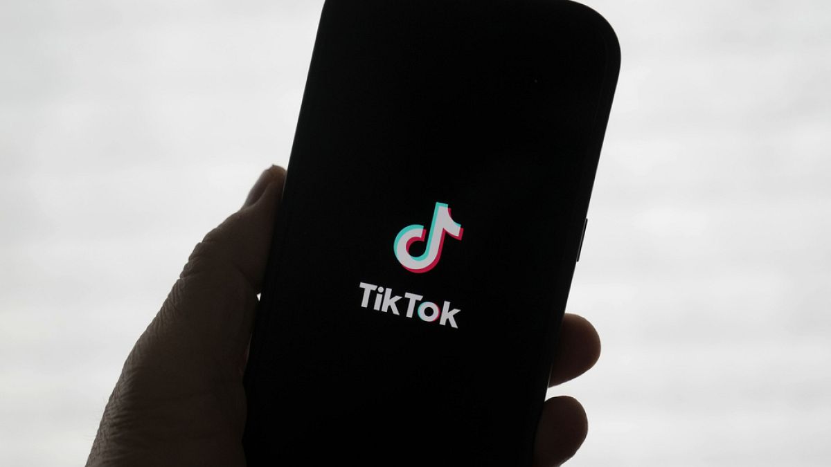 La France oblige TikTok à interdire #SkinnyTok, mais les contenus nocifs restent en ligne