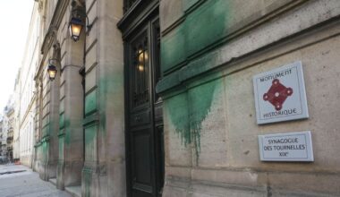 Lieux juifs aspergés à Paris : la piste d’une opération de déstabilisation