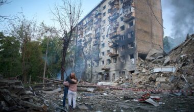 Alors que le nombre de morts augmente à Kyiv, l'Europe estime que la Russie ne s'arrêtera pas à l'Ukraine