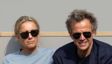 Anne-Sophie Lapix main dans la main avec son mari Arthur Sadoun lors de son pot de départ