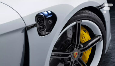 Des ingénieurs Porsche nous dévoilent les secrets des batteries qui durent plus de 300 000 km en se rechargeant très rapidement