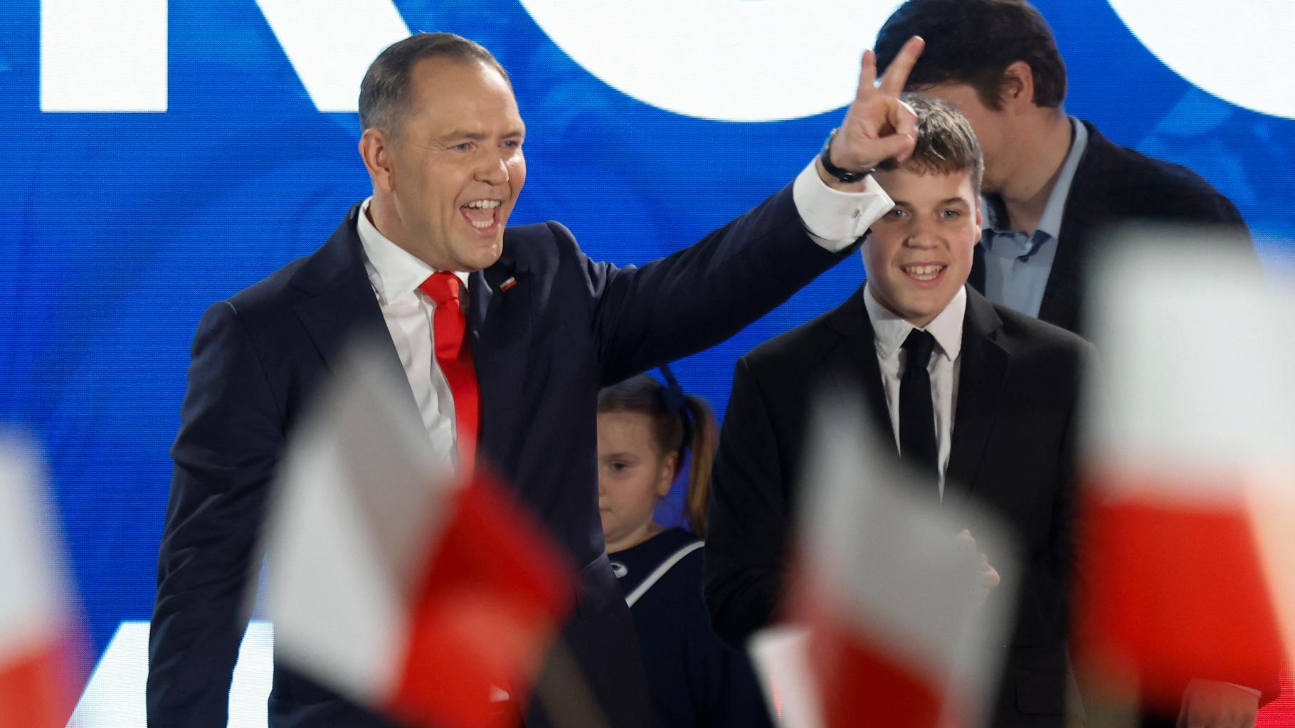 Karol Nawrocki gagne la présidentielle en Pologne, une mauvaise nouvelle pour l’Ukraine