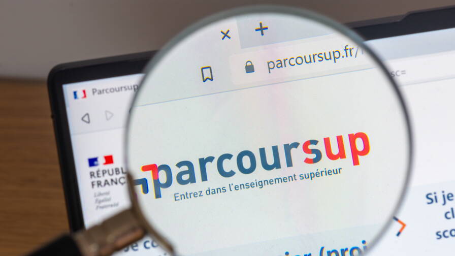L'ex-directeur de Sciences Po Lille, Pierre Mathiot, s'inquiète de la montée en puissance de Parcoursup par rapport au baccalauréat.