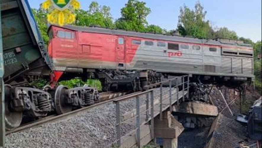 Guerre en Ukraine - sept morts dans l'explosion de deux ponts en Russie : Moscou accuse l'Ukraine d'avoir "tout planifié avec une précision maximale"