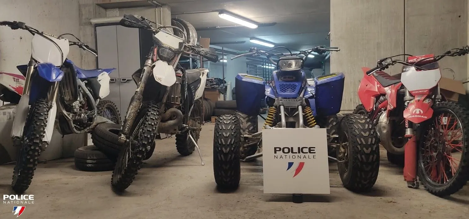 des véhicules volés retrouvés dans un box