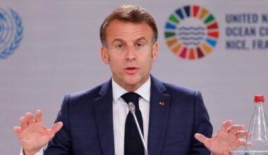 À Nice lors de la conférence sur les océans, Emmanuel Macron répond à Donald Trump sur le Groenland