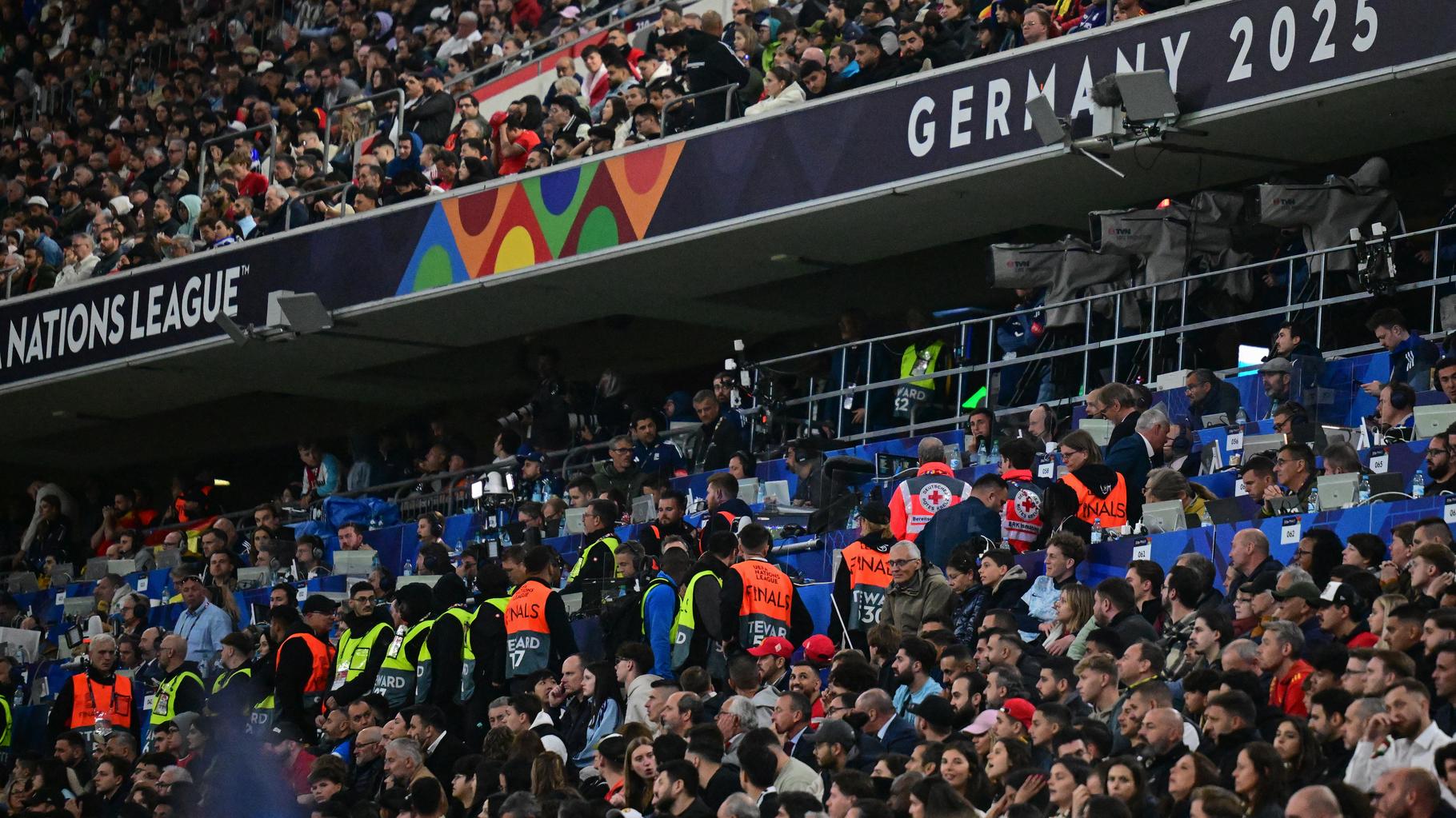 La finale de Ligue des nations Portugal-Espagne endeuillée après la chute mortelle d’un spectateur